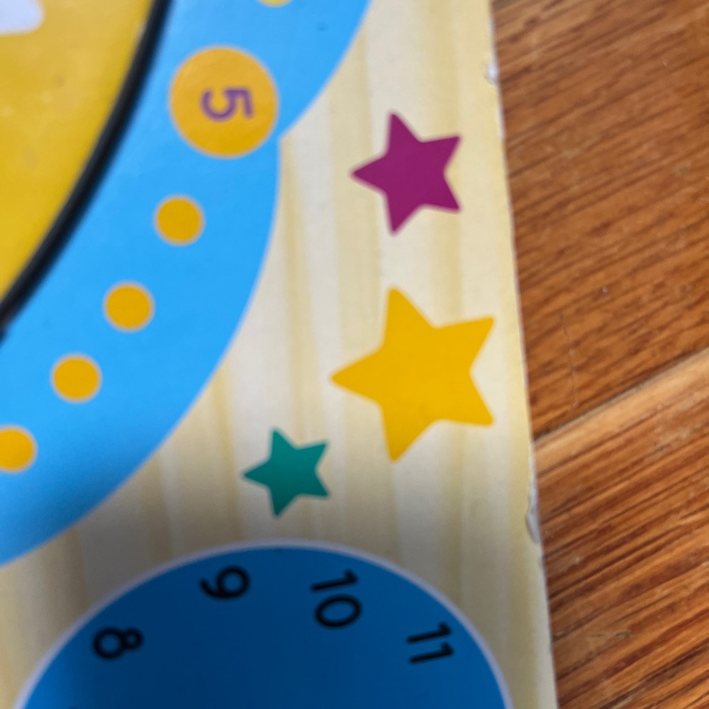 Children learning puzzles - Picture 4 of 12